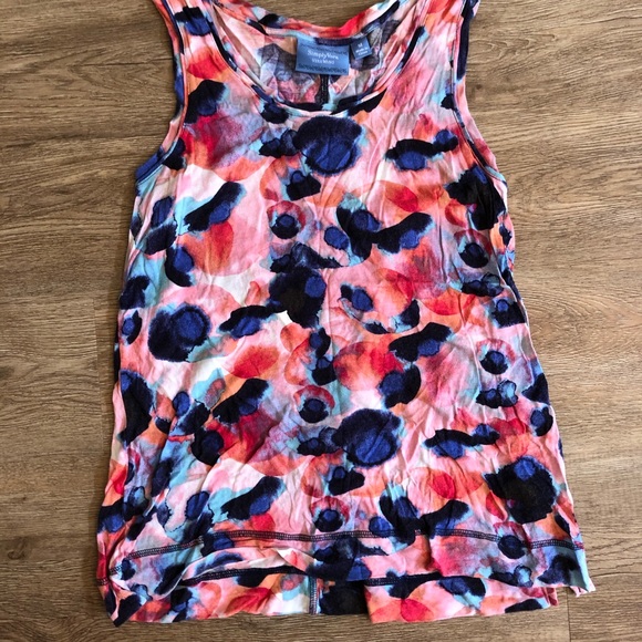 Tank - Picture 1 of 2